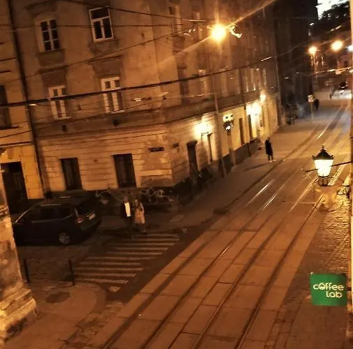 Apartamento In The Heart Of Rynok Square романтичні на площі ринок є світло!